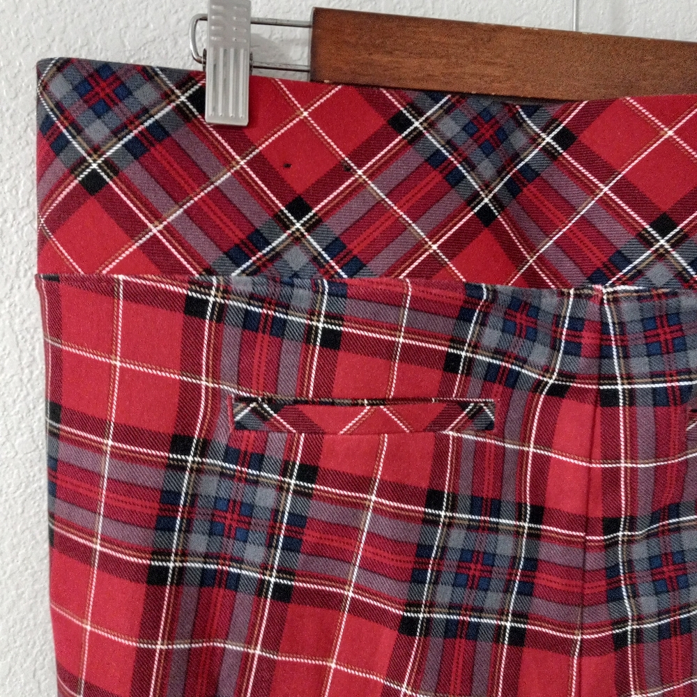 Torrid Pixie 2x Regular Scotch Plaid Leggings Plu… - image 5